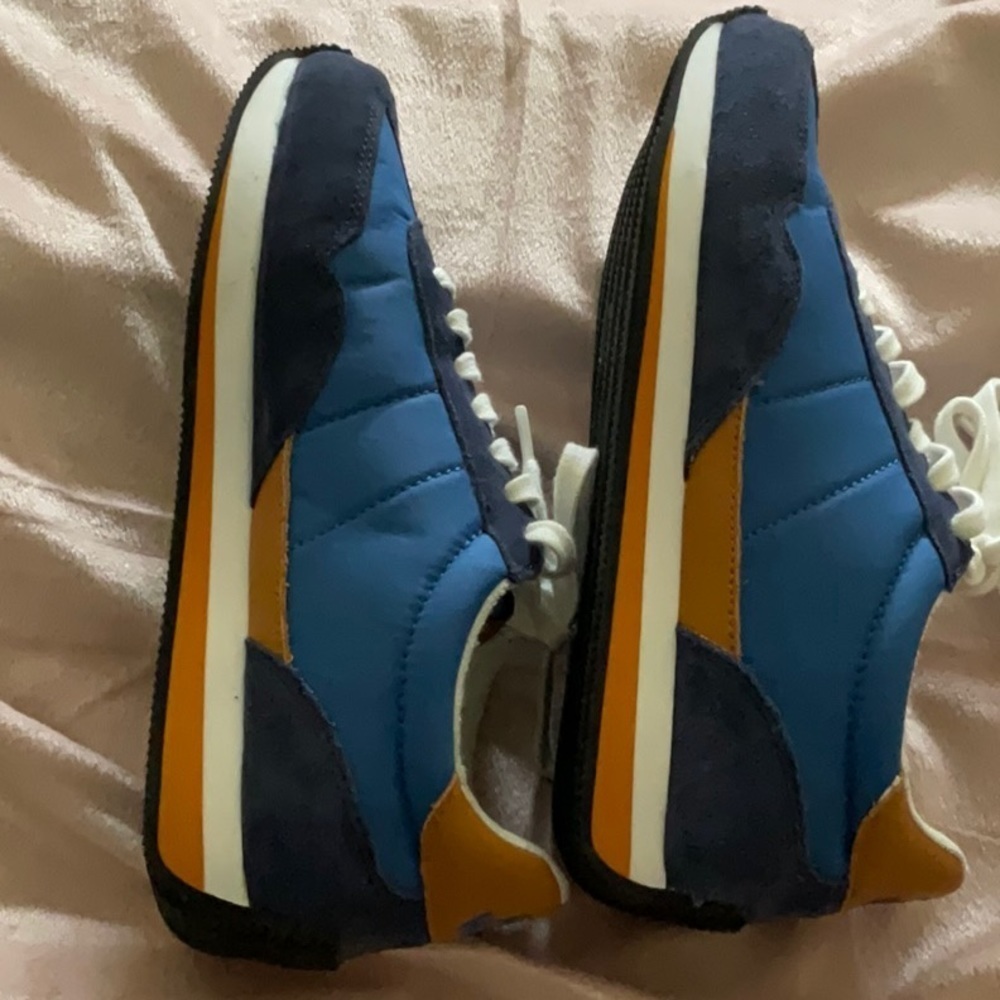 Madewell League Sneakers in Navy Suede - Picture 9 of 11